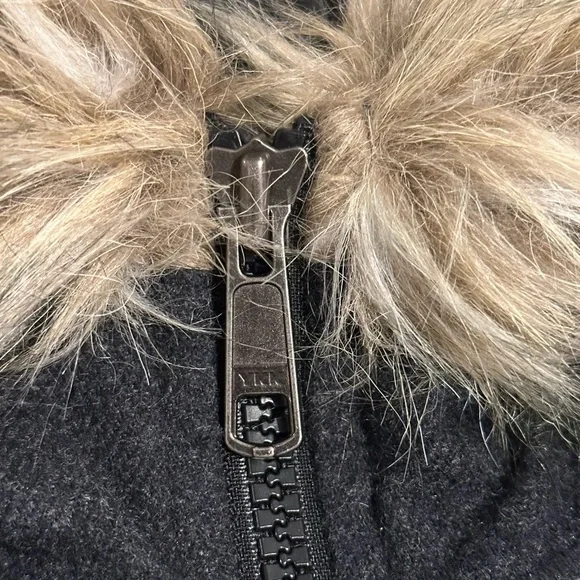 Carhartt Wool Blend Quilted Jacket Fur trim hood for Women Size XL - Picture 7 of 11